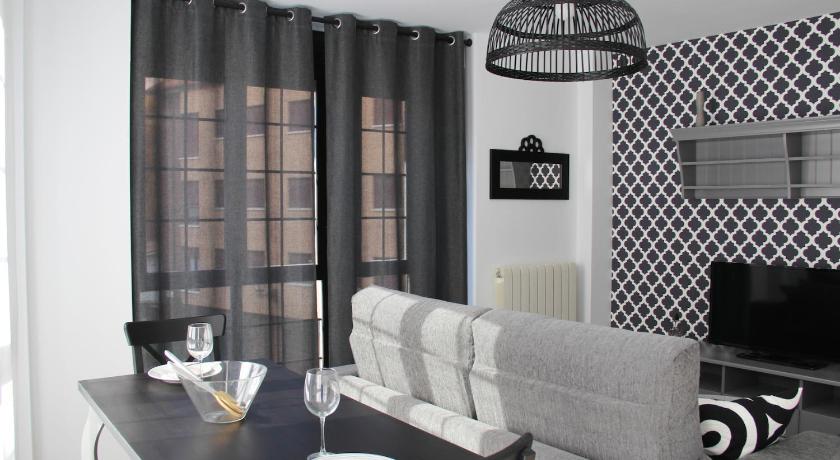 Apartamentos Vino y Camino