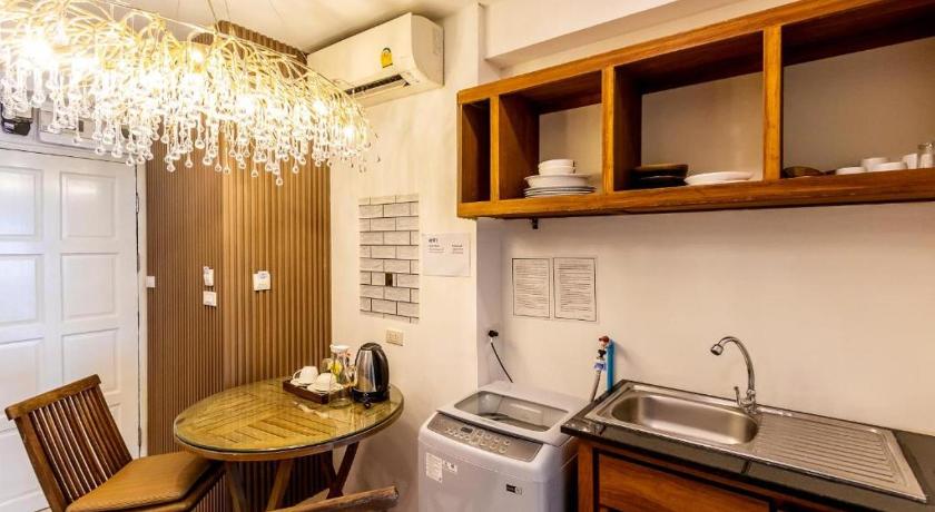 Narastay @ Phrom Phong - image 2