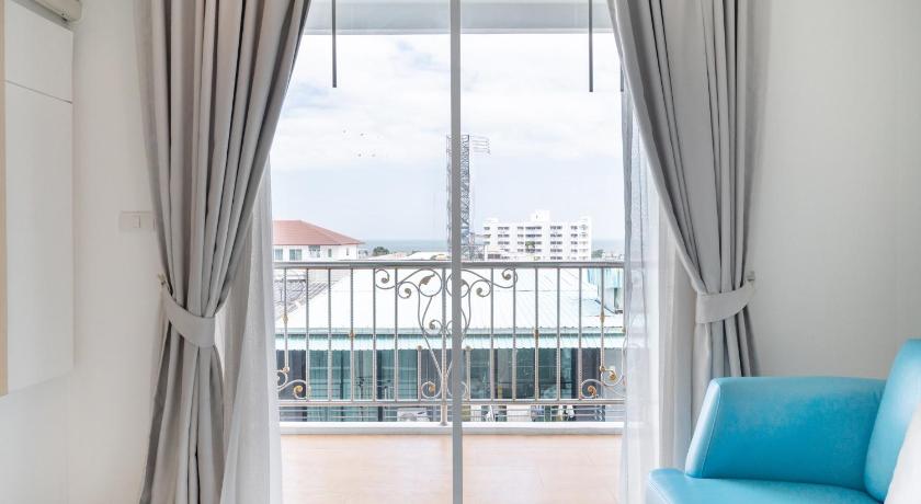 Image of Junior Suite King Sea View 11