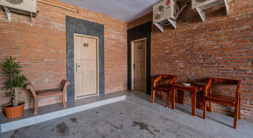 RedDoorz @ Sangnala Homestay Pakisaji - image 13
