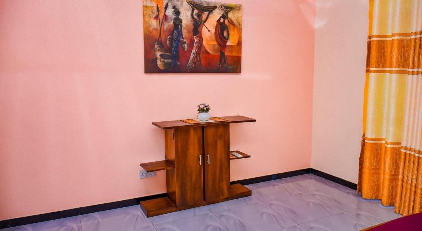 Image of Superior Triple Room 14