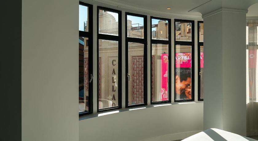 Image of Deluxe Room with Gran Via Panoramic Views 8