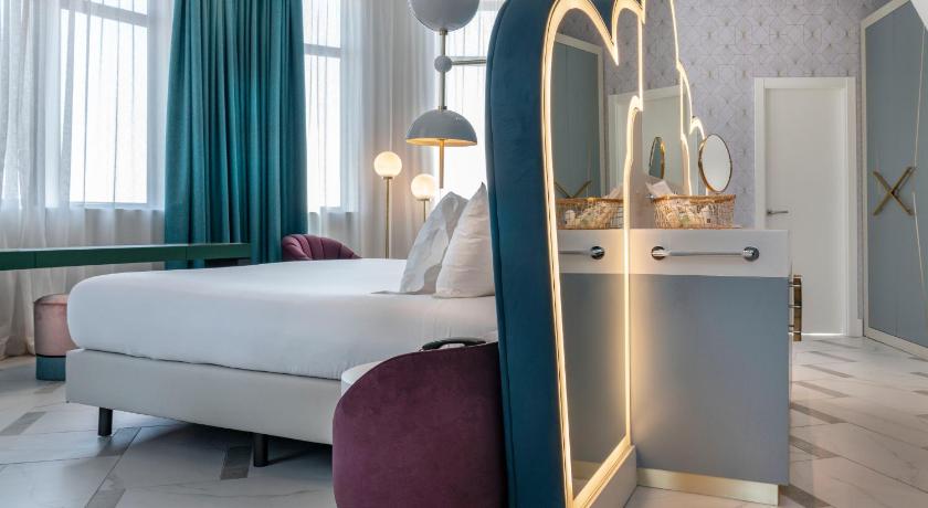 Image of Deluxe Room with Gran Via Panoramic Views 0