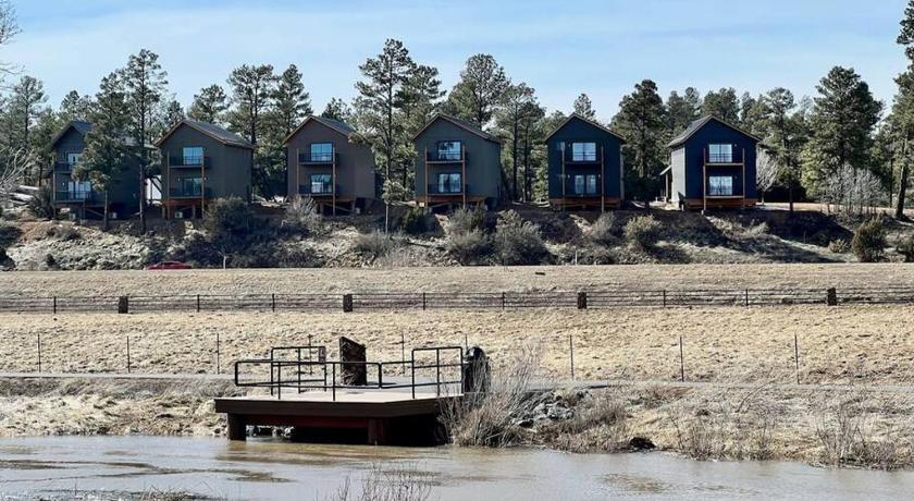 肖洛 Mountain Escape, w/Fireplace! 4星级 住宿 外观