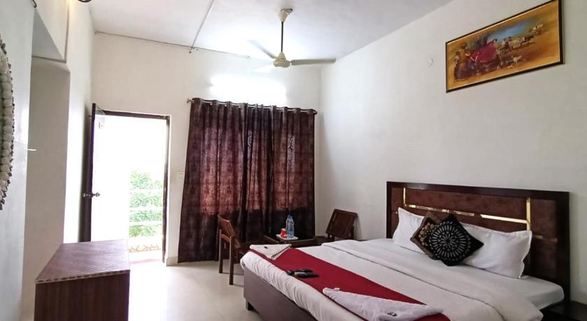 ZORA PARK HOTEL - image 16