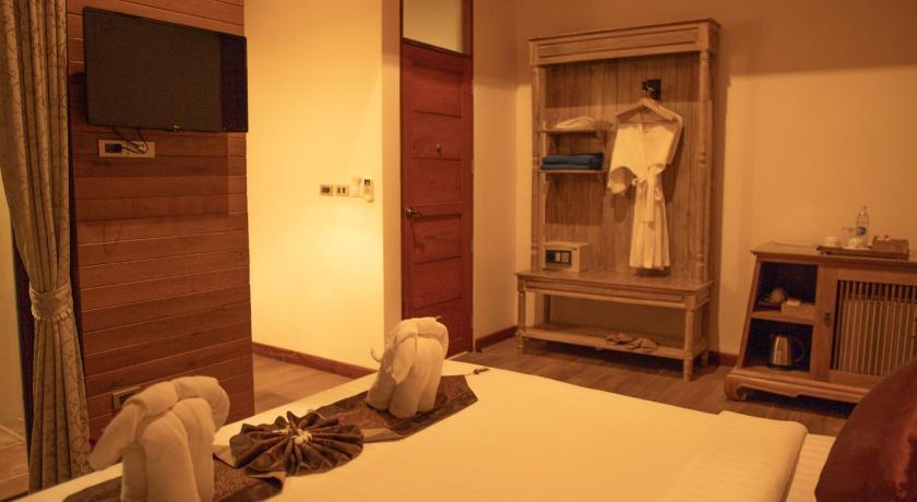 Image of Family Executive Suite 4