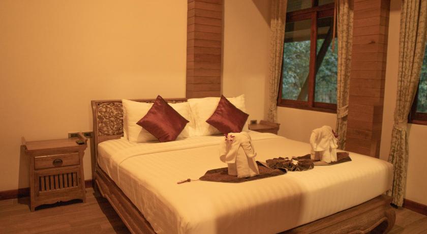 Image of Family Executive Suite 7