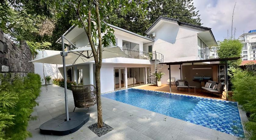 Bungalow Homes – Bandung, ID