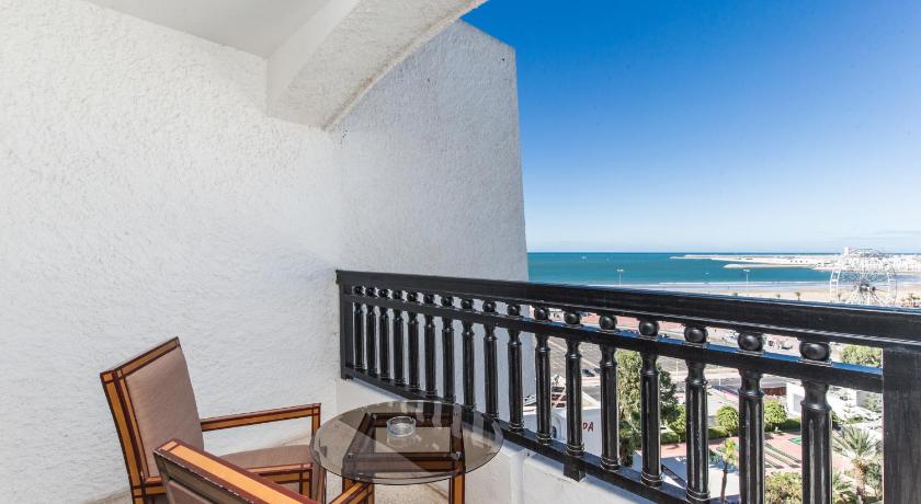 Image of Executive Sea View 1