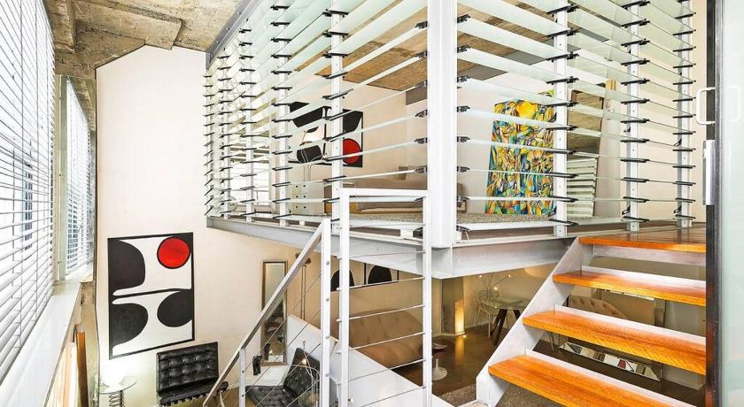 WAREHOUSE! RARE!! NEW ARCHITECTURALLY DESIGNED MASTERPIECE!! BEST LOCAT! MASSIVE! PRIVATE ROOFTOP GA