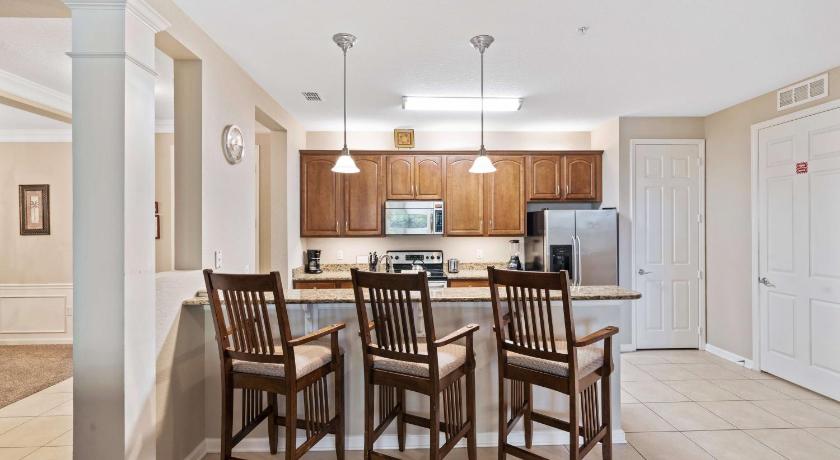 Image of Luxury Two-Bedroom Apartment 16