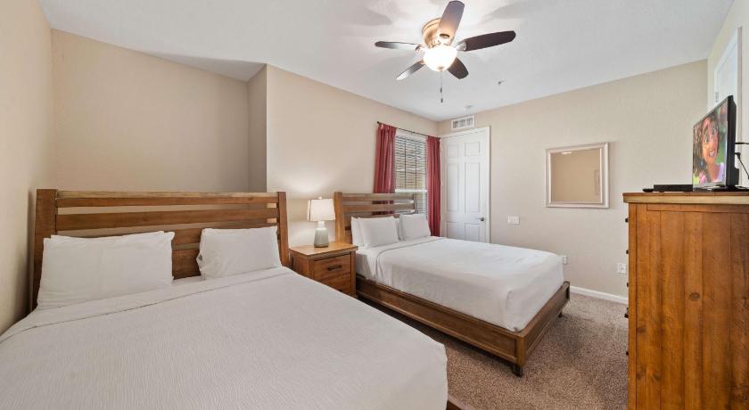 Image of Luxury Two-Bedroom Apartment 9