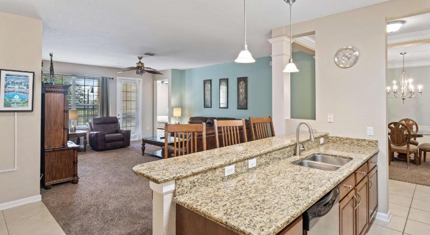 Image of Luxury Two-Bedroom Apartment 10