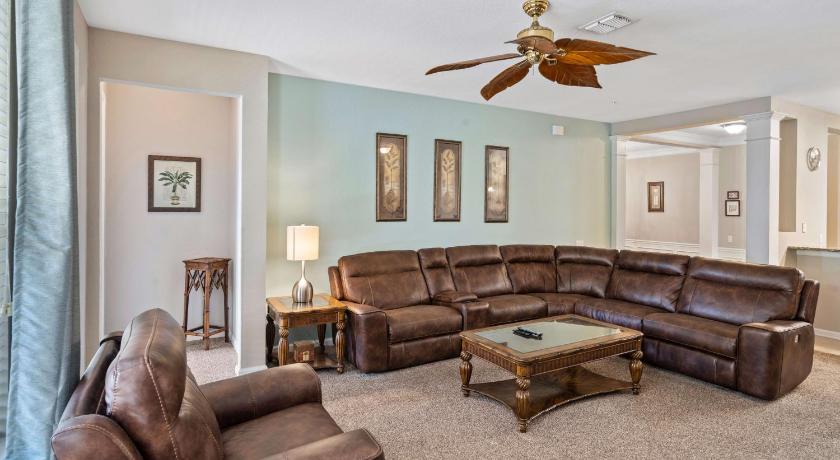 Image of Luxury Two-Bedroom Apartment 6