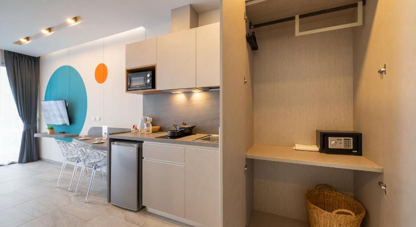 Image of Studio Breeze with Free Coworking Space 9