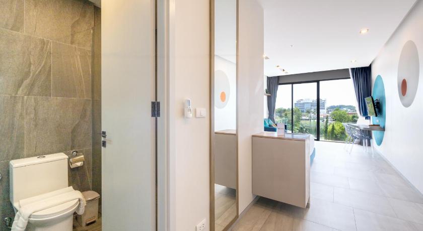 Image of Studio Cool XL + Free Coworking Space 2