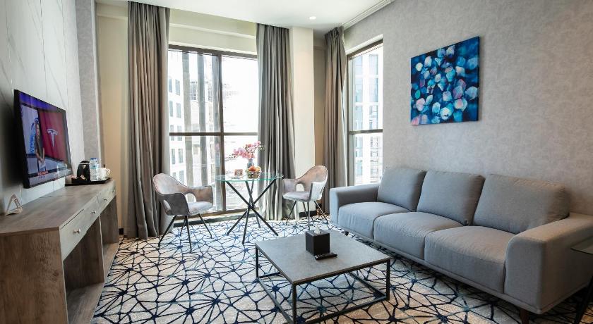 Grand Kingsgate Waterfront By Millennium Hotels - image 14