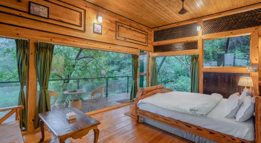 Image of King Room with Mountain View 0