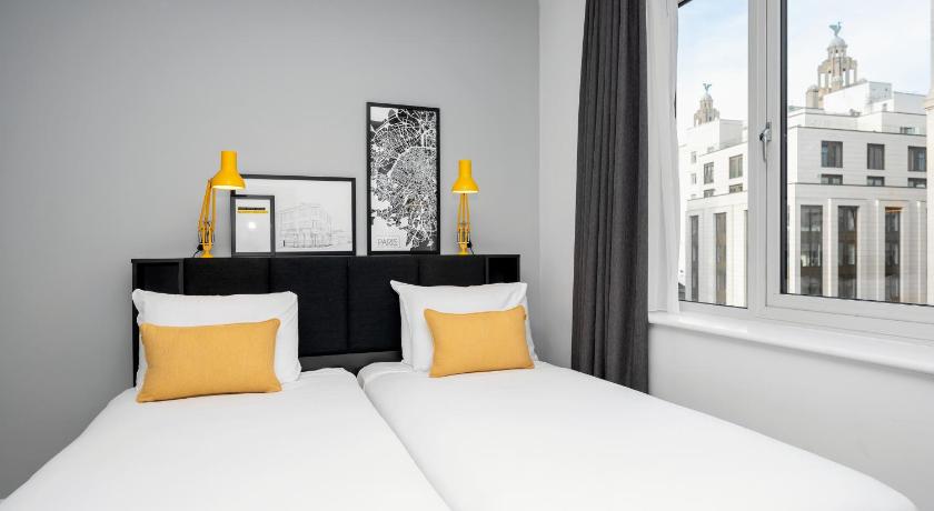 Image of Twin Studio Sleeps 3 8