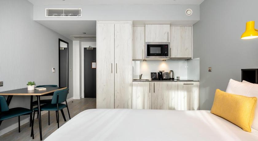 Image of Twin Studio Sleeps 3 6