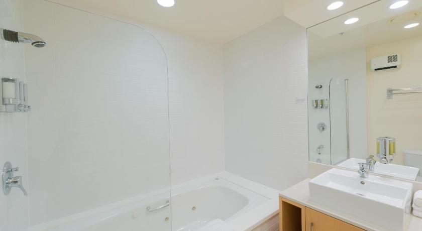 Image of Superior Studio 2