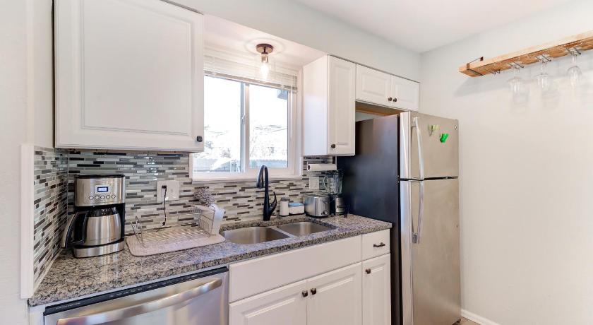 阿尔瓦达 (CO) Comfy Family-size Townhome 2BR-5 People near Old town Arvada-10min walk 4星级 住宿 景观