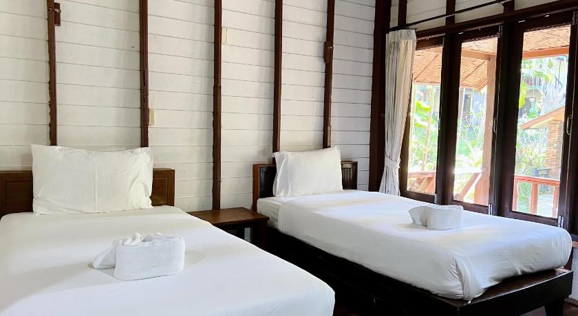 Image of Bungalow Twin Room with Air-condition 0