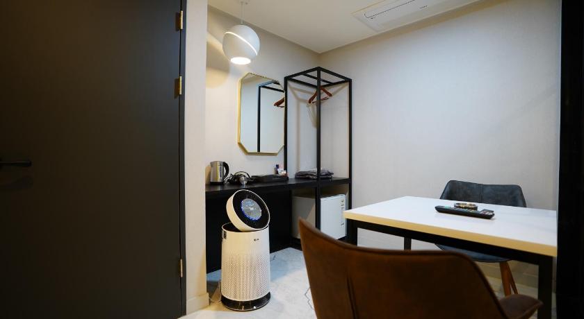 ソウル Dongdaemun SATURN HOTEL 3つ星 ホテル レストラン