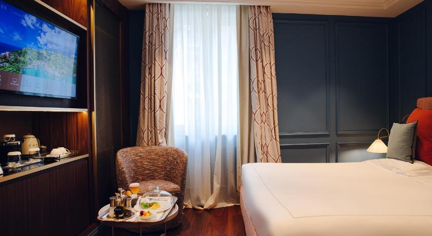 รูปของห้องเตียงใหญ่หรือเตียงแฝด (Double or Twin Room) 1