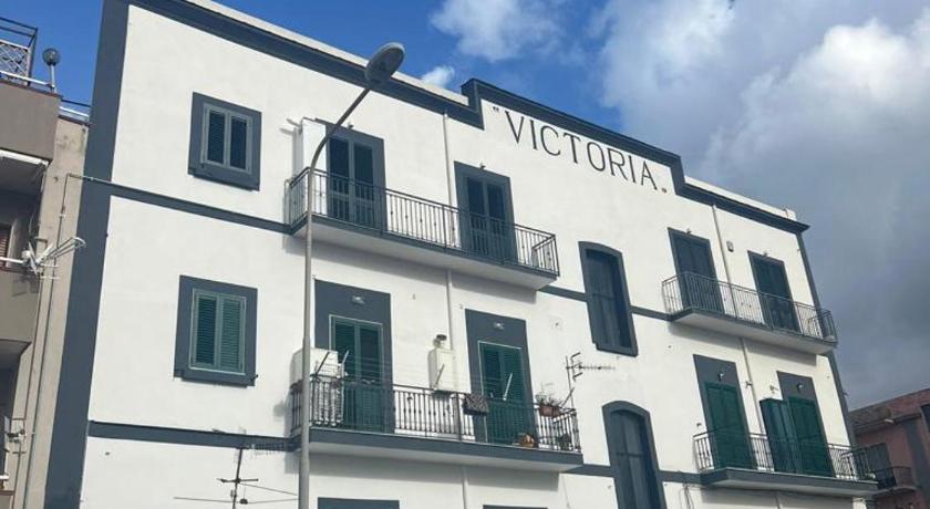 Victoria Apartments