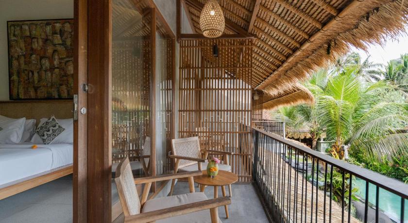 バリ Kandarpa Ubud 3つ星 ホテル プール