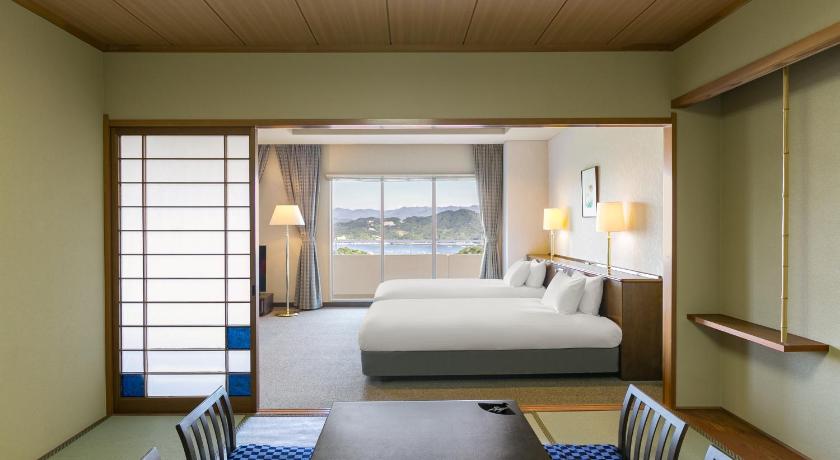 고베 그랜드 머큐어 아와지 아일랜드 리조트 앤 스파 (Grand Mercure Awaji Island Resort & Spa) 4성급 호텔 로비