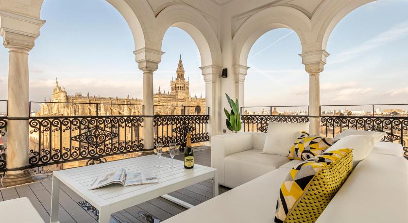 ISG Apartments The most Exclusive apartment in Sevillaparking