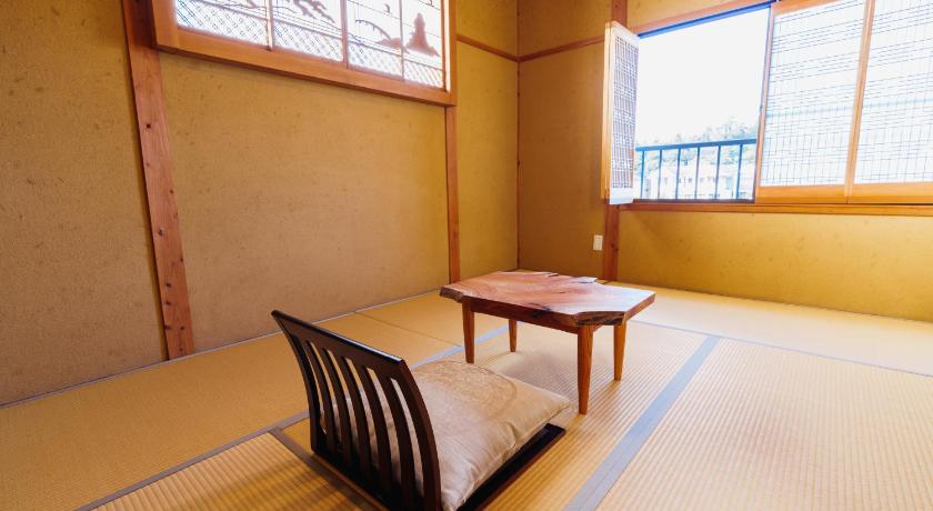 Hita Suikomareso 4-Star Accommodation pool