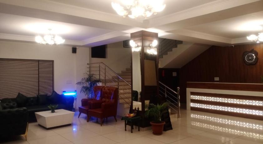 Pineland Chalets And Resort - image 43