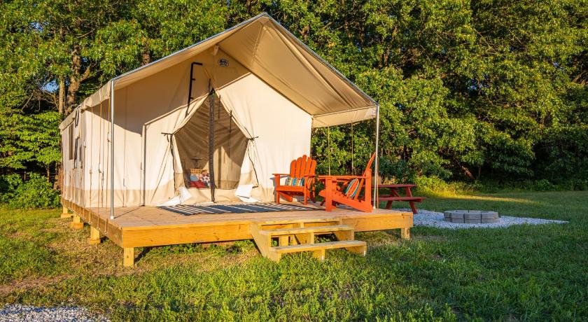 카스빌 (MO) Peaceful Glamping Retreat at Roaring River 3성급 숙소 외관