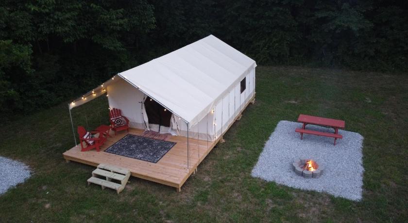 카스빌 (MO) Peaceful Glamping Retreat at Roaring River 3성급 숙소 부대시설