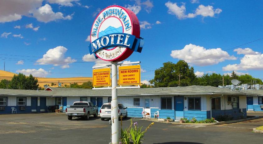 Blue Mountain Motel photo
