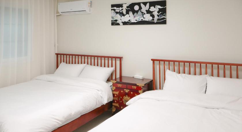 서울 스테이여백 - 2BR,1BA,홍대2분,상수역5분,감성한옥,wifi,마포 4성급 숙소 스위트룸