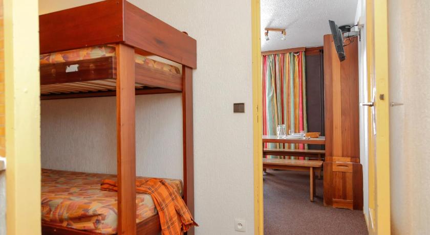 Image of Apartment with Balcony South with Mountain view (4 adults) (Saturdays) 0