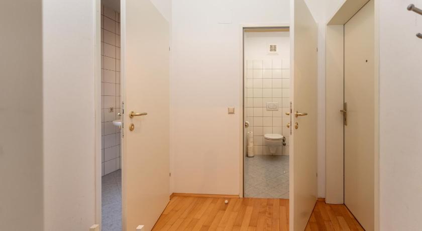 Image of One-Bedroom Apartment 5