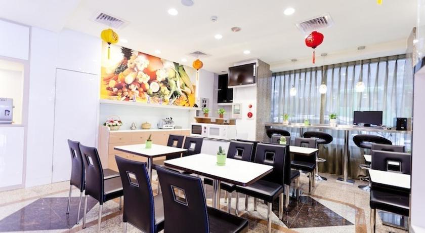 Taipei The Dealer Hotel 2-Star Hotel pool