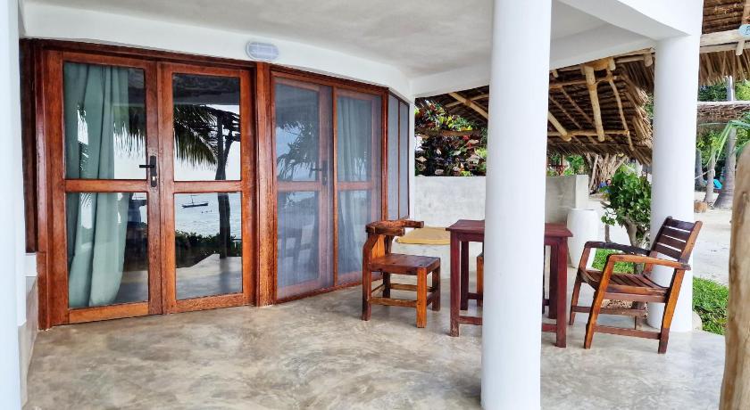 Image of Quadruple Room with Sea View 10