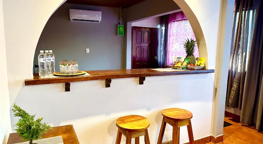 Image of Monkey Suite 8