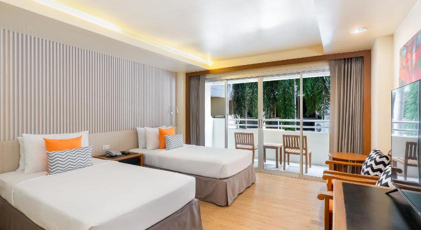パタヤ Sunshine Hotel & Residences 3つ星 ホテル スイート