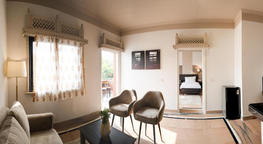Firebrick Boutique Residences - GARNET HOUSE – Gurgaon, NY