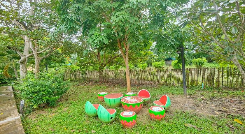 ドイタオ The Creek Resort 1つ星 ホテル プール