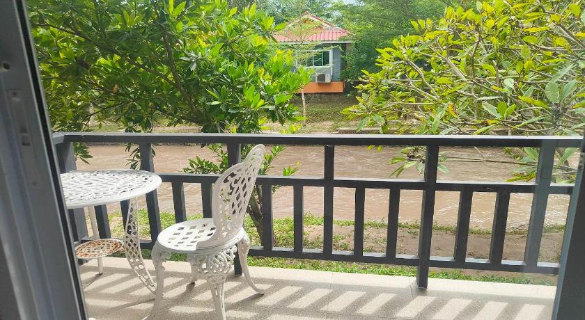 ドイタオ The Creek Resort 1つ星 ホテル レストラン