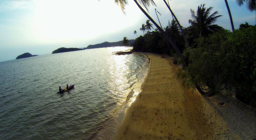 Monkey Island Resort Koh Mak photo