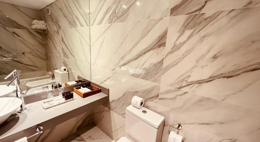 Image of Deluxe Double Room 13